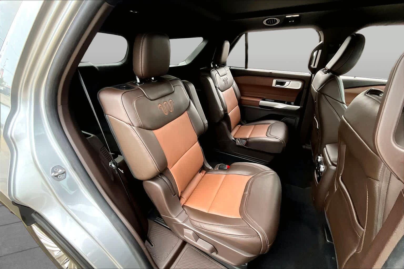 Used 2023 Ford Explorer King Ranch w/ Technology Package RWD image 20