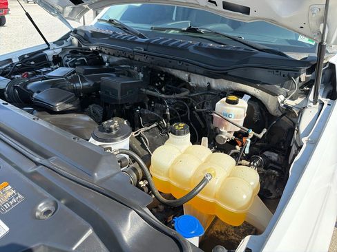 Used 2022 Ford F250 XL w/ Power Equipment Group image 20