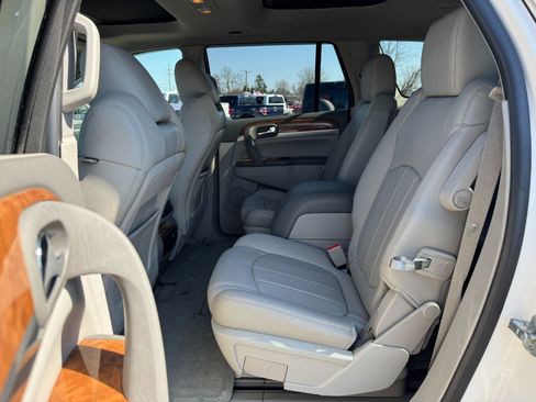 Used 2012 Buick Enclave Leather image 16