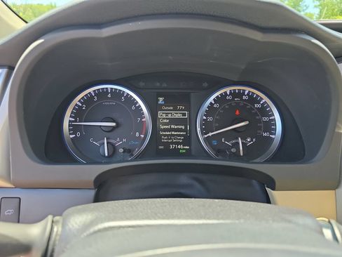Certified 2019 Toyota Highlander XLE AWD/4WD image 23