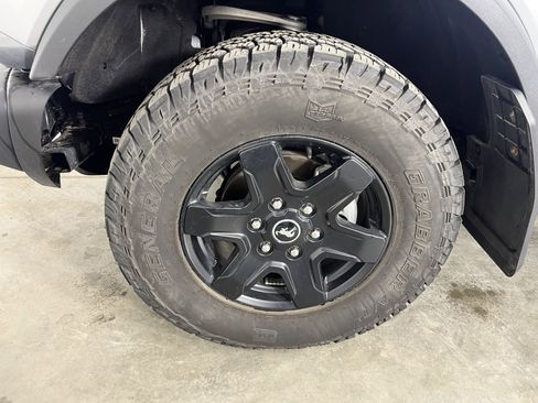 Used 2024 Ford Bronco Black Diamond image 23