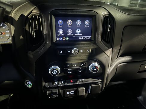 Used 2024 GMC Sierra 3500 Pro w/ Convenience Package image 11