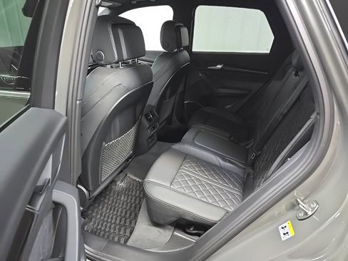 Used 2023 Audi SQ5 Premium Plus w/ Premium Plus Package image 33