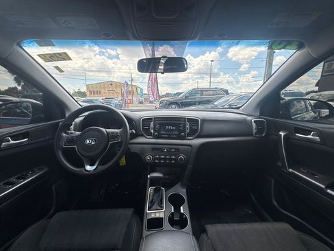 Used 2019 Kia Sportage LX FWD image 17
