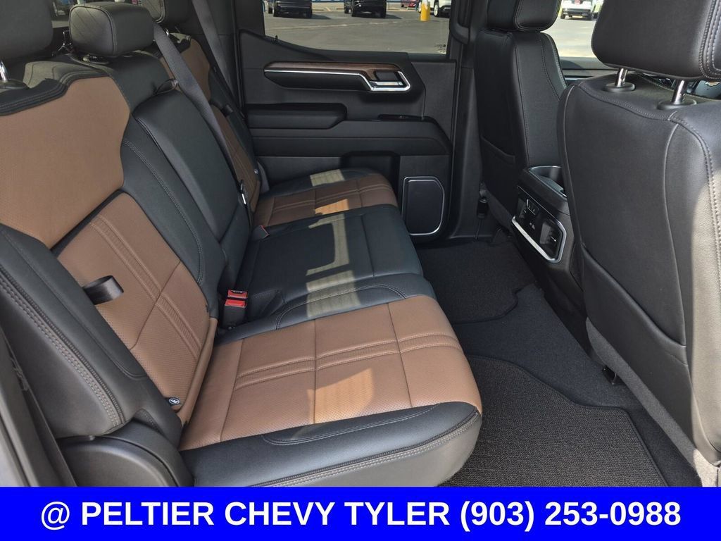 Used 2023 Chevrolet Silverado 1500 High Country w/ Z71 Off-Road Package AWD/4WD image 16