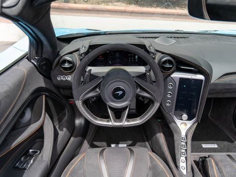 New 2026 McLaren 750S Spider RWD image 9