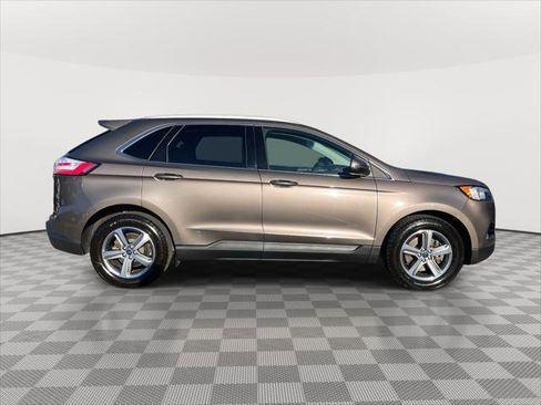 Used 2019 Ford Edge SEL w/ Equipment Group 201A image 8