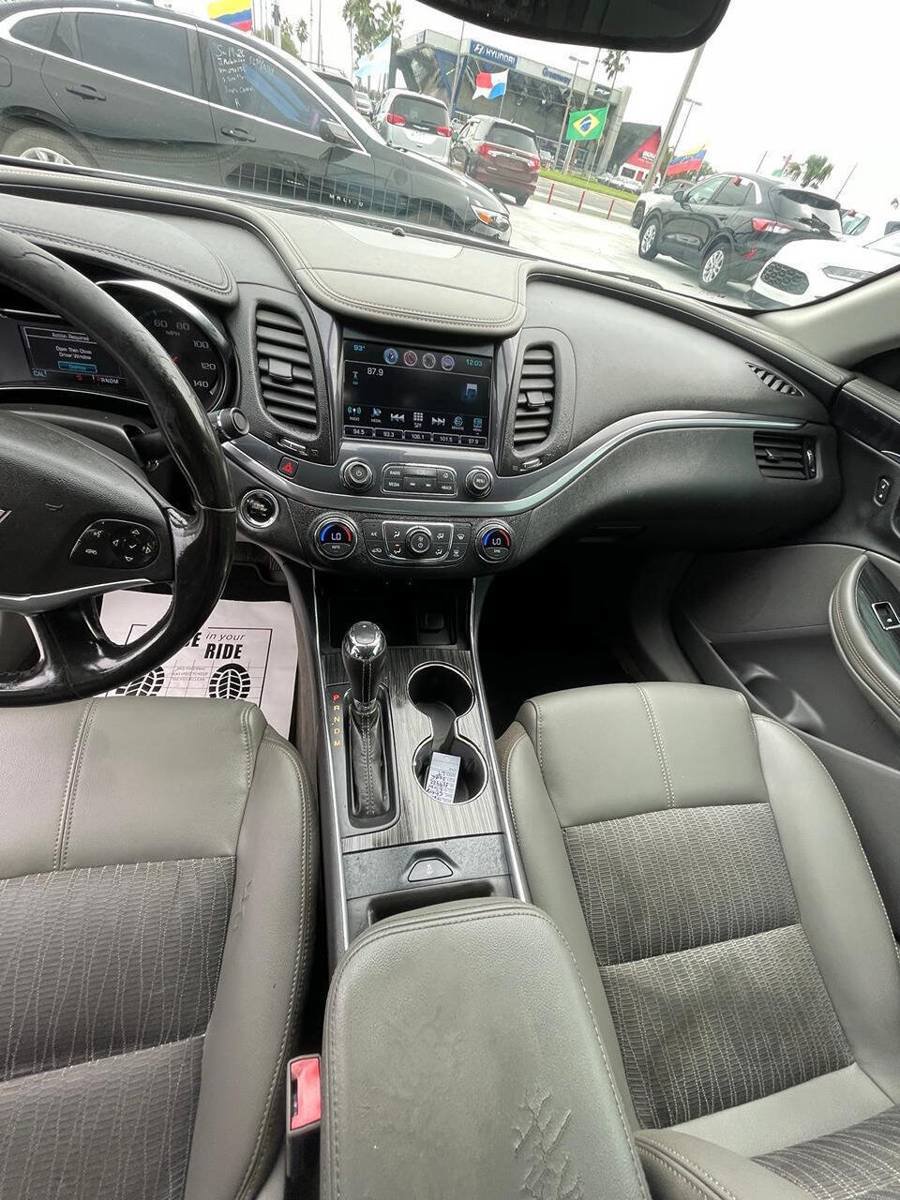 Used 2018 Chevrolet Impala LT FWD image 5