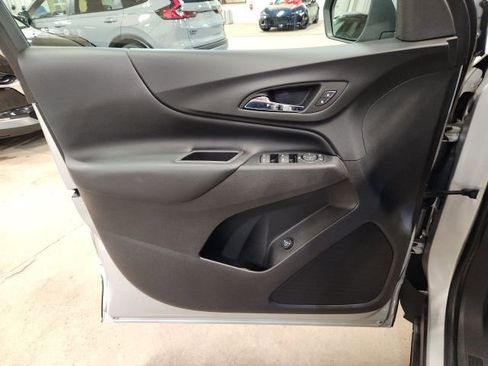 Used 2018 Chevrolet Equinox LT image 20