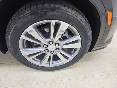Used 2023 Cadillac XT6 Premium Luxury w/ Technology Package AWD/4WD image 12