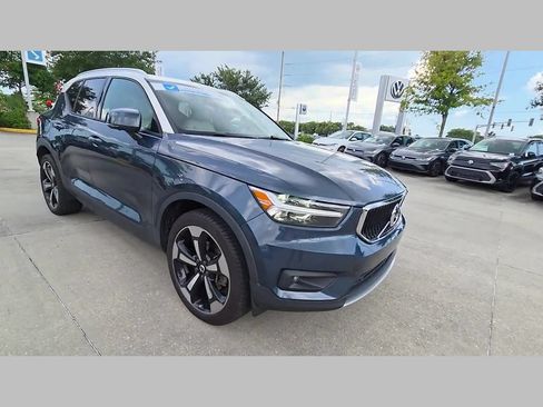 Used 2021 Volvo XC40 T5 Momentum w/ Premium Package AWD/4WD image 51