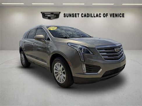 Used 2019 Cadillac XT5 Premium Luxury FWD image 1
