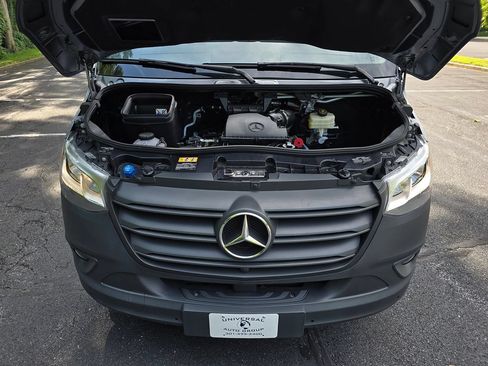 Used 2023 Mercedes-Benz Sprinter 2500 image 58