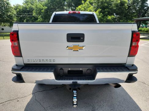 Used 2019 Chevrolet Silverado 2500 W/T AWD/4WD image 9
