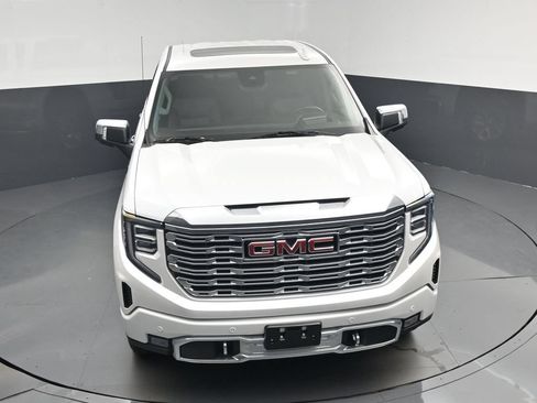 Used 2025 GMC Sierra 1500 Denali w/ Technology Package AWD/4WD image 26
