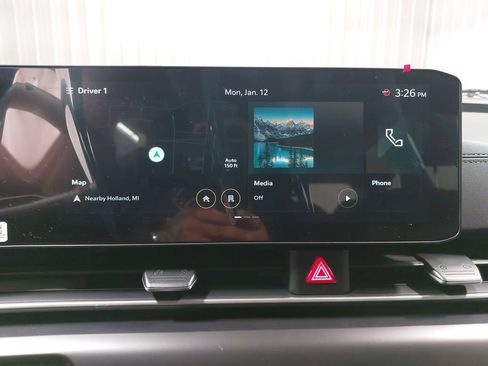 New 2026 Kia Carnival LXS image 23