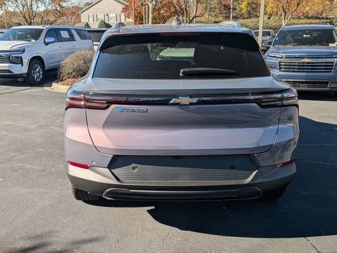 New 2026 Chevrolet Equinox EV LT image 7