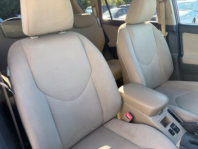 Used 2011 Toyota RAV4 4WD w/ Upgrade Value Pkg image 31