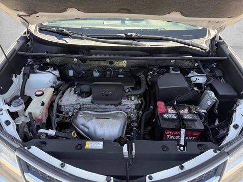 Used 2015 Toyota RAV4 XLE image 24