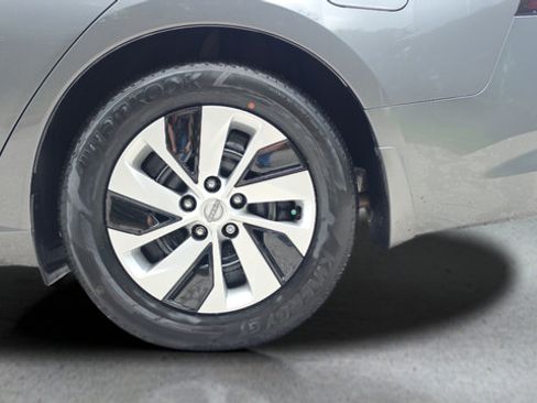Certified 2025 Nissan Altima 2.5 S FWD image 36