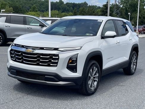 New 2026 Chevrolet Equinox LT w/ Convenience Package II image 3