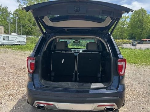Used 2017 Ford Explorer Platinum AWD/4WD image 32