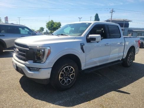 Used 2021 Ford F150 Lariat w/ Equipment Group 502A High AWD/4WD image 2