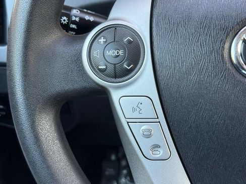 Used 2015 Toyota Prius Three FWD image 27