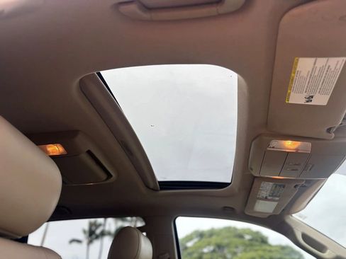 Used 2010 Toyota Tundra Limited image 13