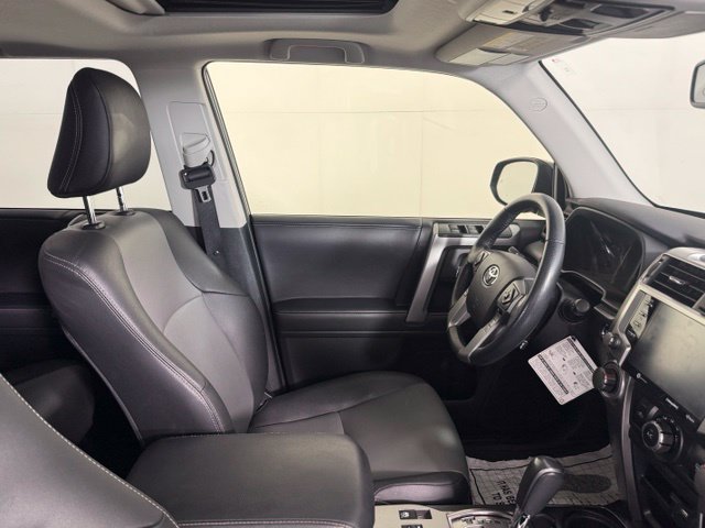 Used 2024 Toyota 4Runner SR5 Premium w/ Moonroof Package AWD/4WD image 32