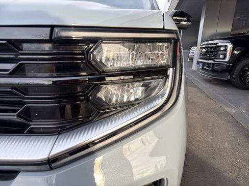 Certified 2025 Ford Expedition Max Platinum w/ Driver's Package image 4