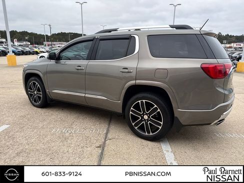 Used 2019 GMC Acadia Denali w/ Technology Package image 16