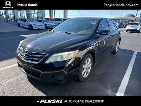 Used 2011 Toyota Camry LE w/ LE Extra-Value Pkg FWD image 1