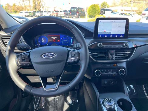 Used 2022 Ford Escape SEL w/ SEL Stealth AWD Package image 27