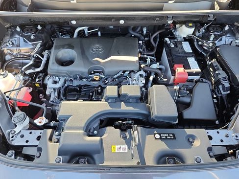 Certified 2025 Toyota RAV4 XLE FWD image 31