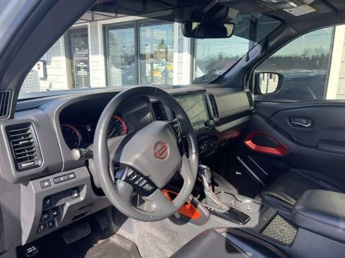 Used 2023 Nissan Frontier PRO-4X w/ Pro-4X Premium Package image 9