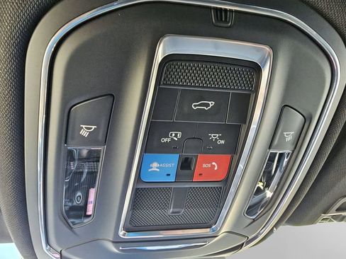 New 2025 Jeep Grand Cherokee Limited w/ Black Appearance Package AWD/4WD image 19