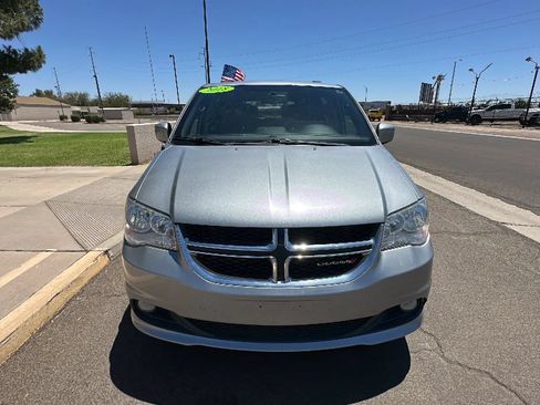 Used 2018 Dodge Grand Caravan SXT FWD image 7
