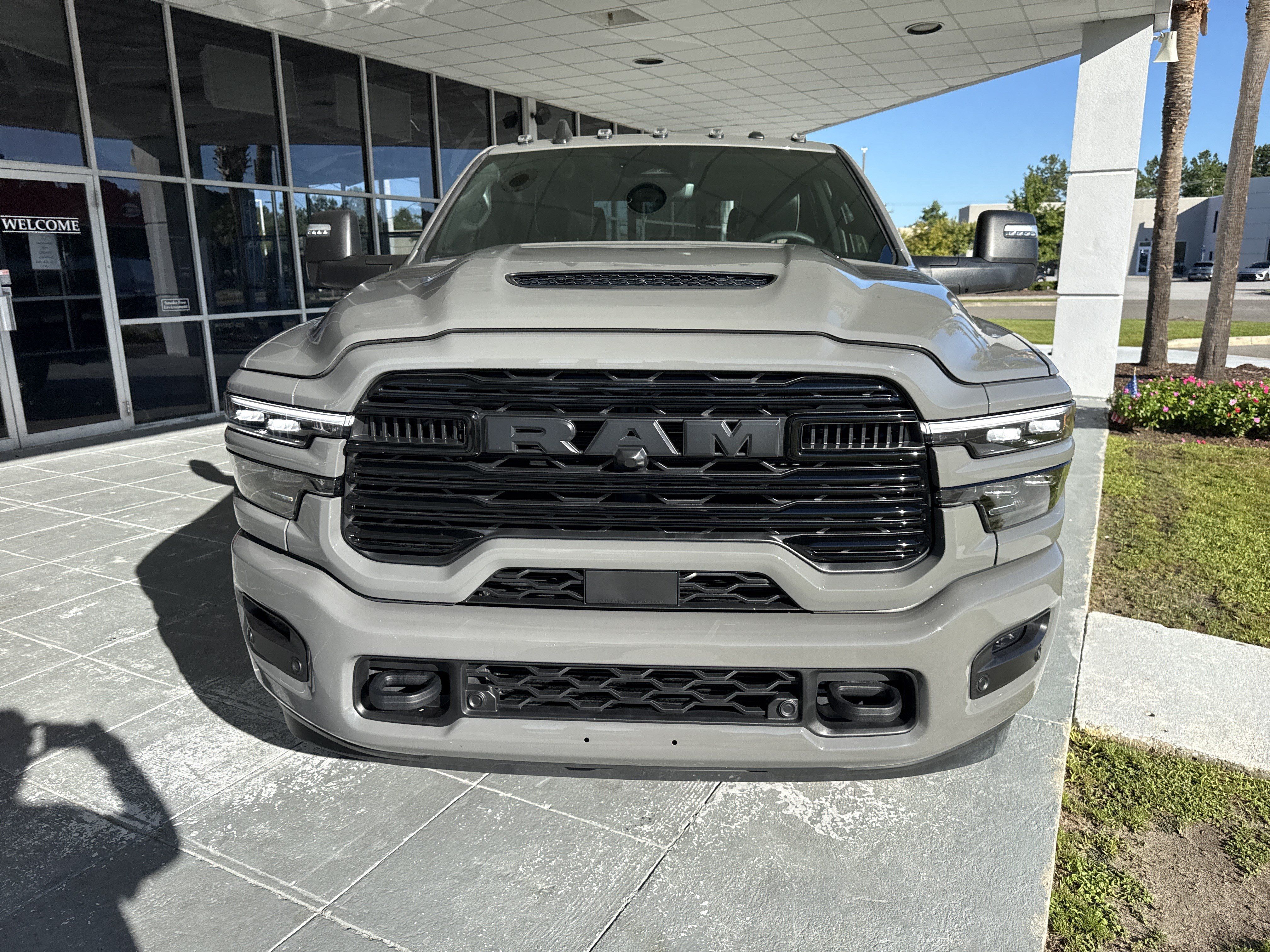 Used 2026 RAM 3500 Laramie AWD/4WD image 32