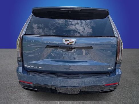 Certified 2026 Cadillac Escalade Platinum Sport AWD/4WD image 4
