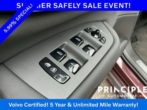 Certified 2025 Volvo XC90 B5 Plus AWD/4WD image 29