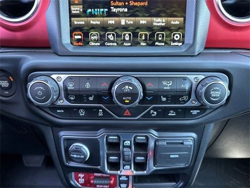 Used 2023 Jeep Gladiator Rubicon w/ LED Lighting Group image 21