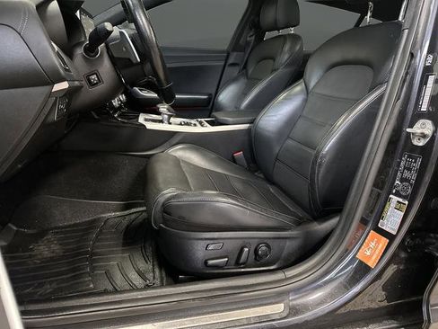 Used 2018 Kia Stinger GT2 image 4