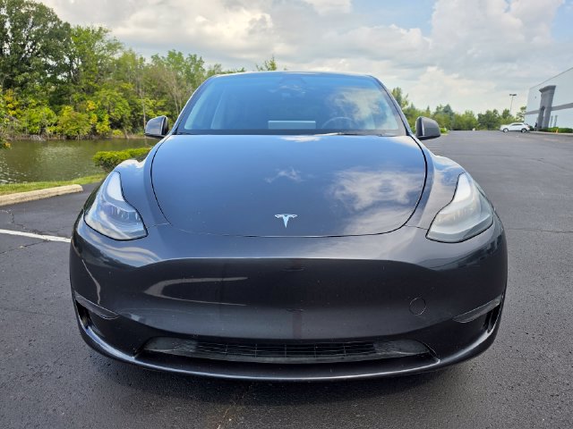 Used 2024 Tesla Model Y 2WD image 12