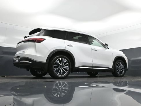 Certified 2026 INFINITI QX60 Luxe w/ Cargo Package image 45