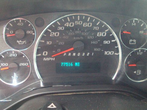 Used 2014 Chevrolet Express 1500 AWD image 23