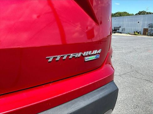 Used 2020 Ford Edge Titanium w/ Equipment Group 301A AWD/4WD image 24