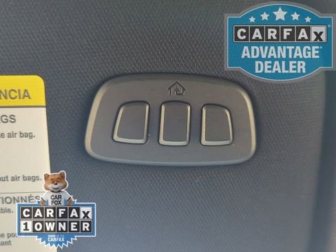 Used 2025 Ford Explorer ST-Line image 11