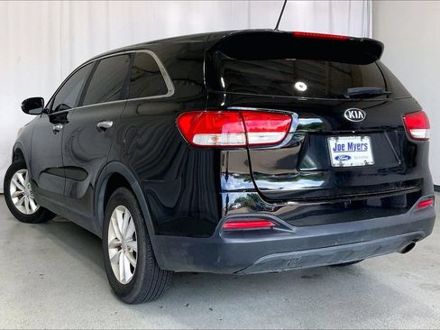 Used 2016 Kia Sorento L FWD image 5