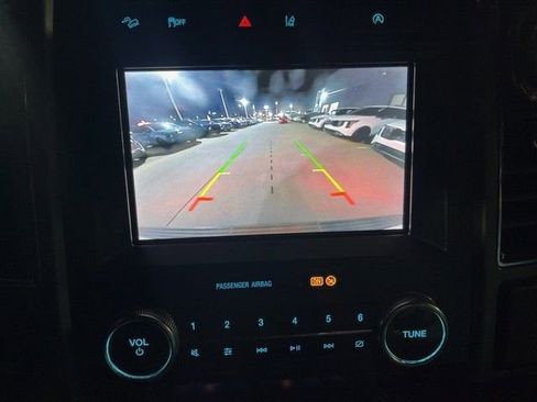 Used 2020 Ford Expedition XLT w/ Equipment Group 202A AWD/4WD image 8